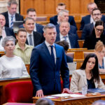 Magyar Péter Parlamentben